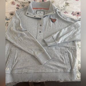 Oregon State Beavers Collegiate Colosseum Women's Light Gray sweater.